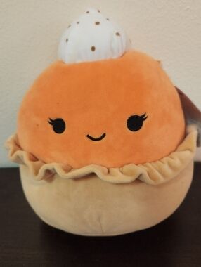 NWT Squishmallows Torize The Pumpkin Pie Plush